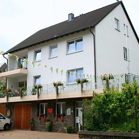 Ferienweingut Hensler Hotel Briedel Bagian luar foto