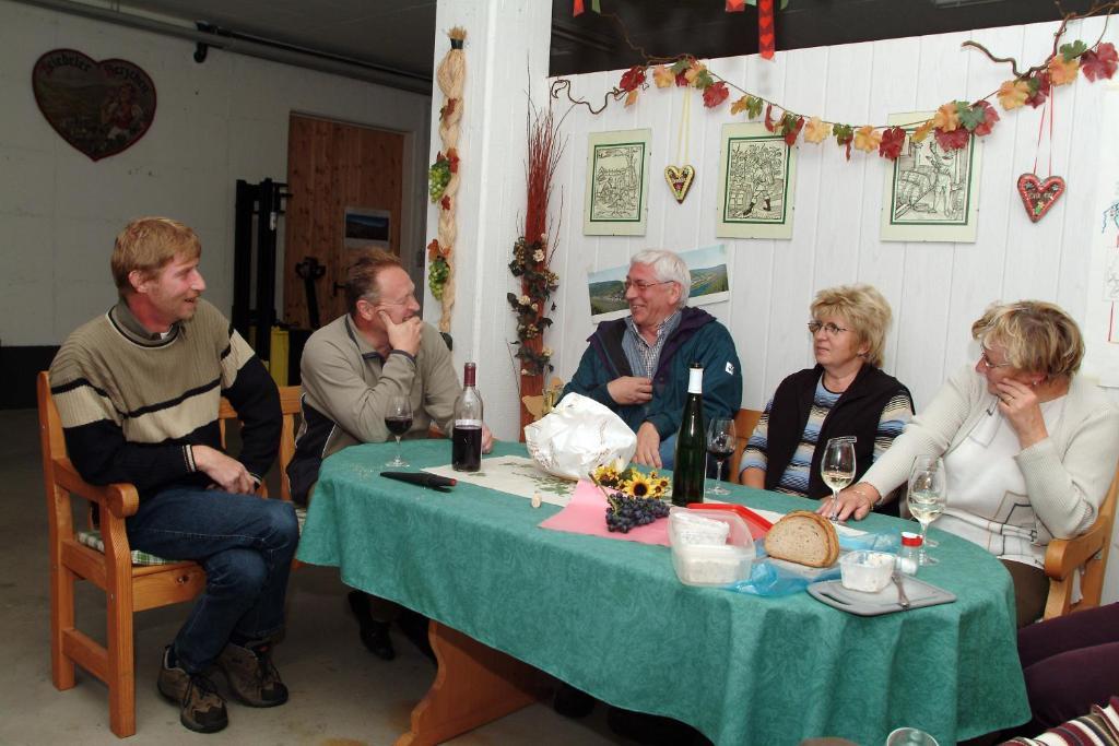 Ferienweingut Hensler Hotel Briedel Bagian luar foto